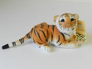 Obrázek z Tygr hnědý plyš  ležící 20cm (100) 